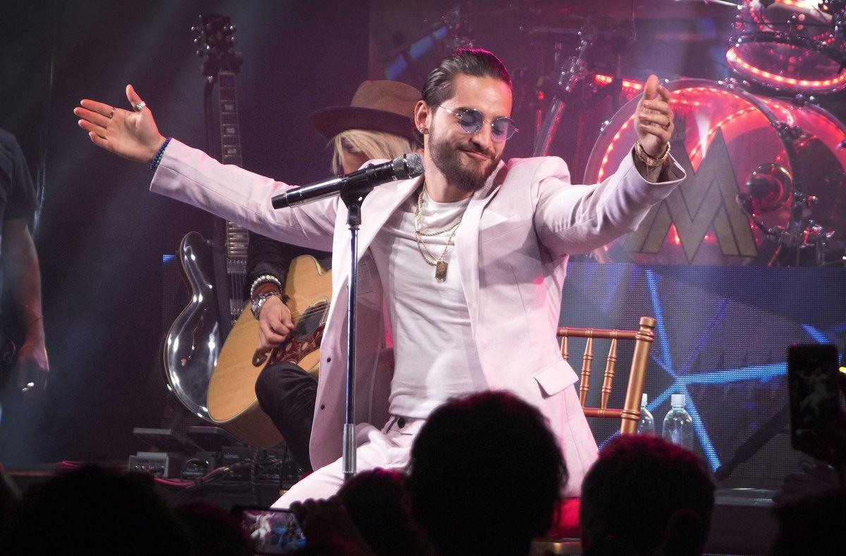 MIA17 MIAMI EE UU 14 03 2018 - El cantante colombiano Maluma canta en el Faena Theatre en Miami Beach Florida Estados Unidos hoy miercoles 14 de marzo de 2018 Maluma presento hoy en Miami EEUU la version en espanol de Colors uno de los temas del Mundial Rusia 2018 y que en ingles es interpretado por el artista Jason Derulo EFE CRISTOBAL HERRERA MIA17 MIAMI EE UU 14 03 2018 - El cantante colombiano Maluma canta en el Faena Theatre en Miami Beach Florida Estados Unidos hoy miercoles 14 de marzo de 2018 Maluma presento hoy en Miami EEUU la version en espanol de Colors uno de los temas del Mundial Rusia 2018 y que en ingles es interpretado por el artista Jason Derulo EFE CRISTOBAL HERRERA