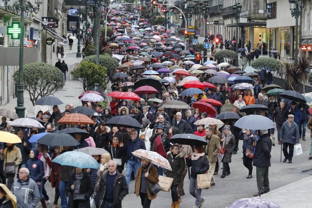 Miles de manifestantes piden una sanidad pública de calidad // Alba Villar