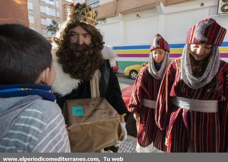 Los Reyes Magos reparten regalos en la provincia