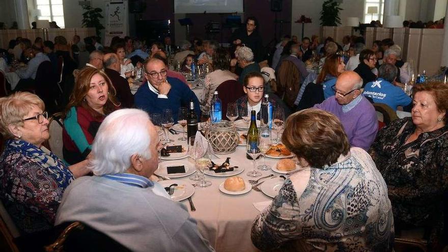 Imagen de la comida solidaria anual que organiza la asociación, el pasado sábado en Pontevedra. // R.V.