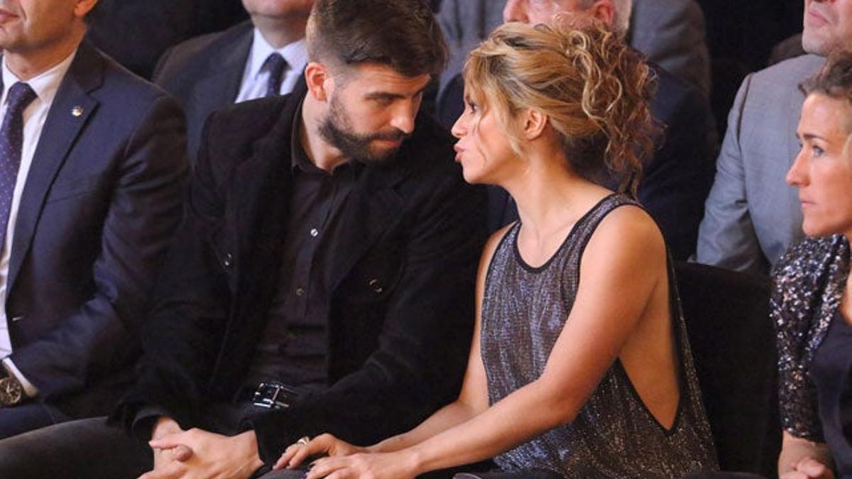 Piqué y Shakira hablan durante la 'Festa de l'esport catalá'