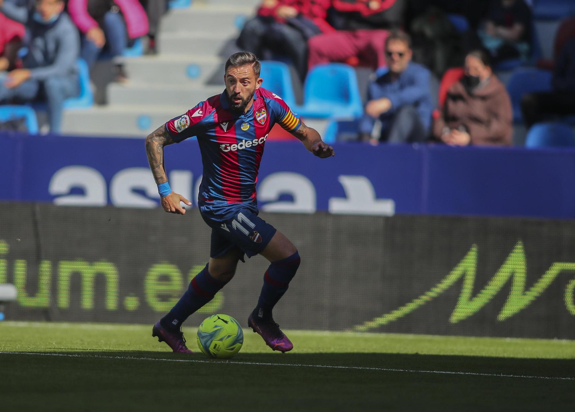 Las imágenes de la victoria del Levante frente al Villarreal en el Ciutat de València