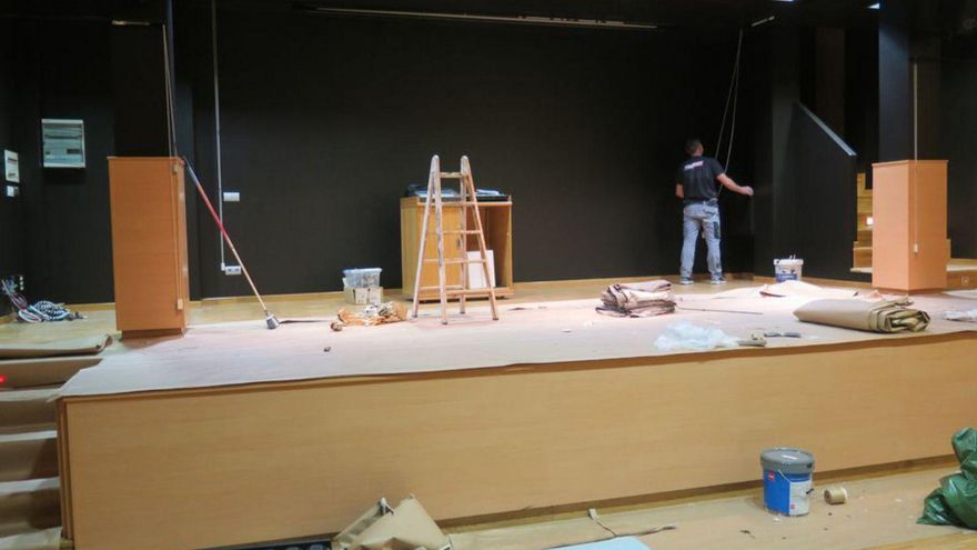 Obras en marcha en el auditorio de la Casa de la Cultura. |  LOC