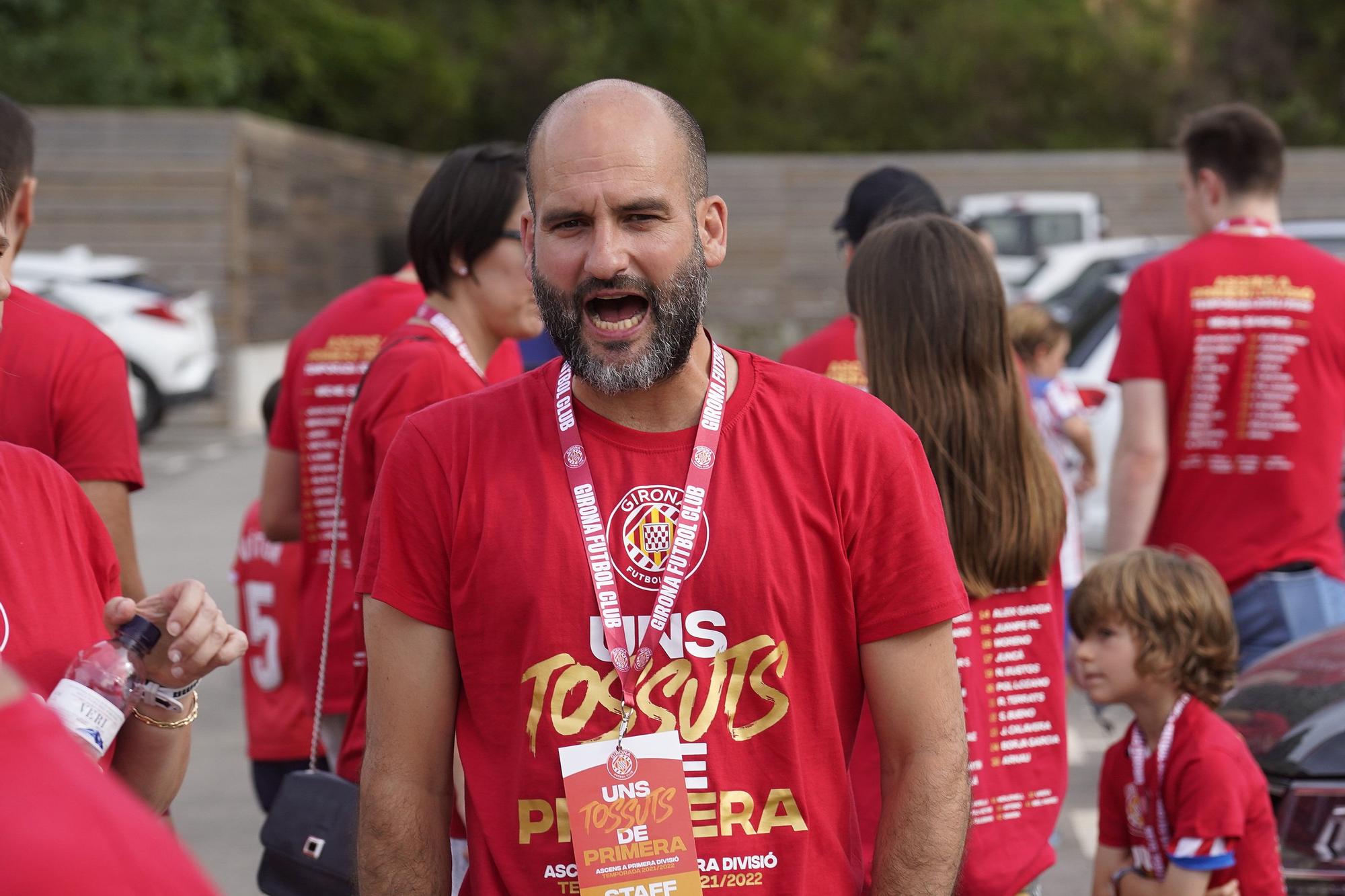 Les millors imatges de la rua de celebració del Girona i el Bàsquet Girona