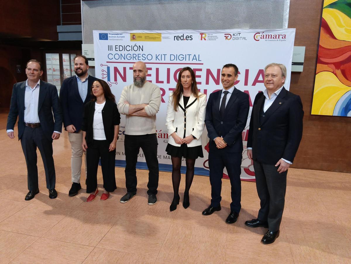 Participantes en la inauguración del congreso.