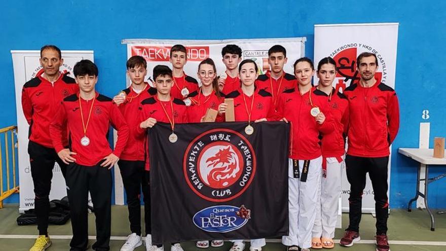 El Club Taekwondo Benavente reina en Castilla y León