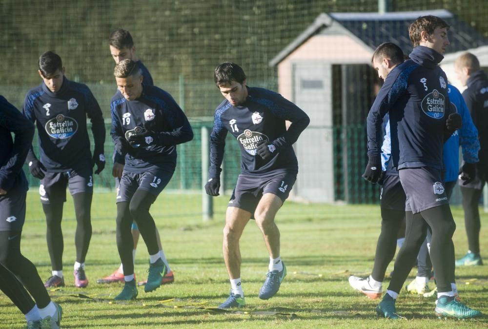 Garitano solo contará con Andone como referencia en ataque para el partido ante el Málaga, pero ha preferido no incluir en la convocatoria a ningún jugador ofensivo procedente del filial.