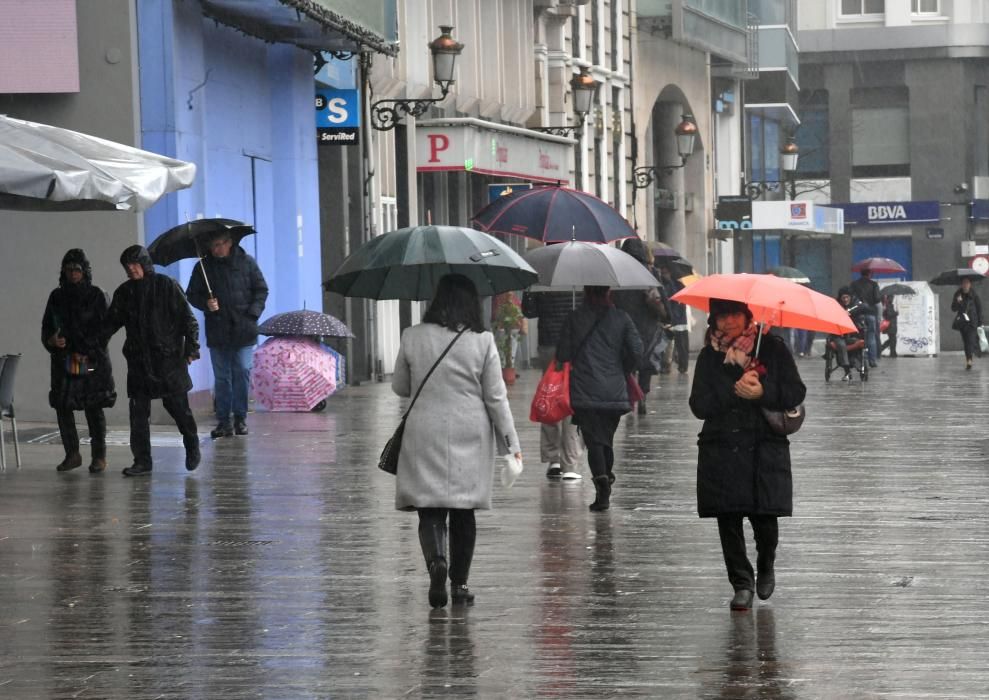 Galicia se sitúa en la influencia de una borrasca localizada al norte que dejará aire frío en las capas altas de la atmósfera. Traerá inestabilidad atmosférica y lluvias generalizadas.