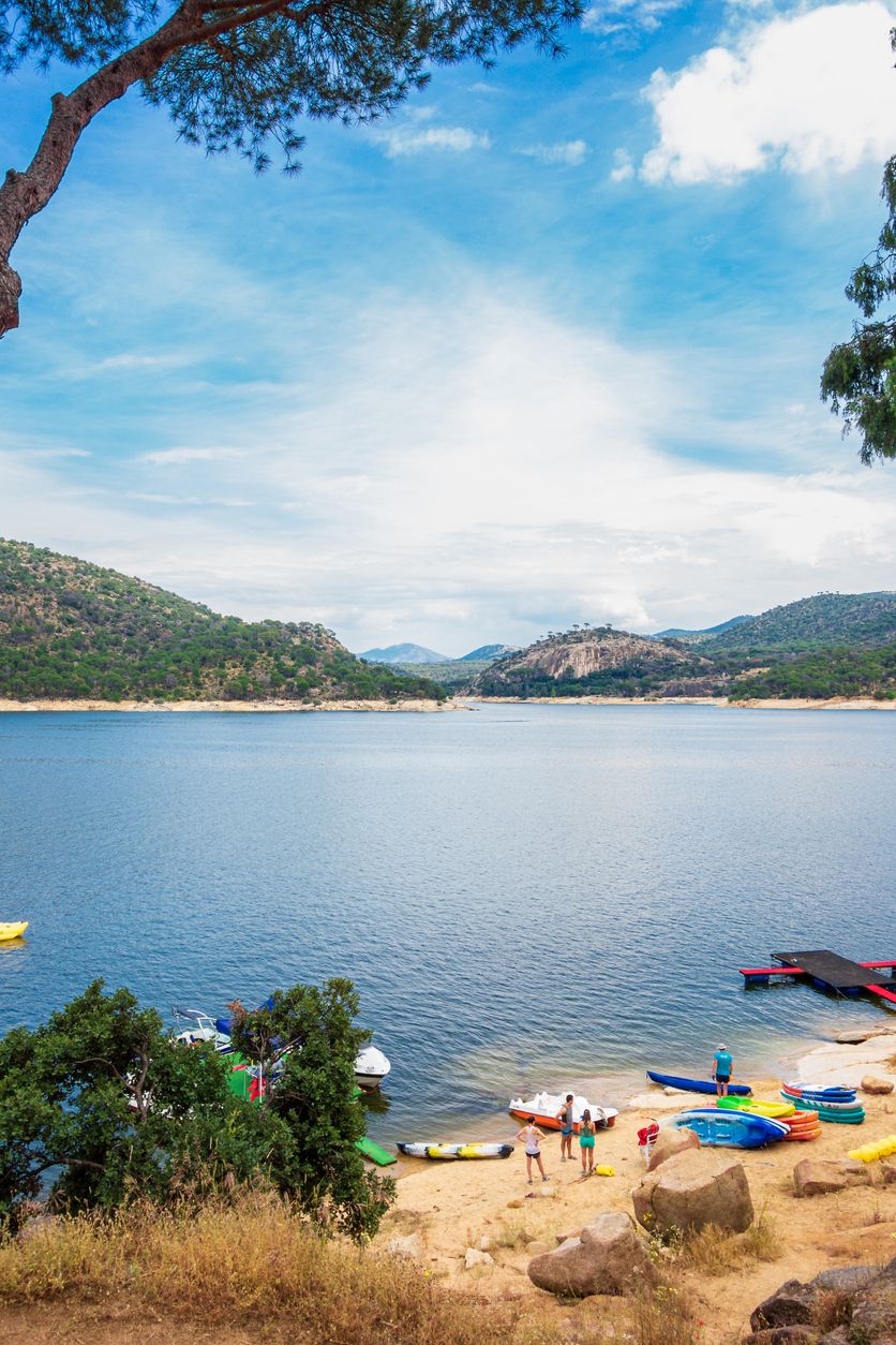 Paisaje del embalse de San Juan.