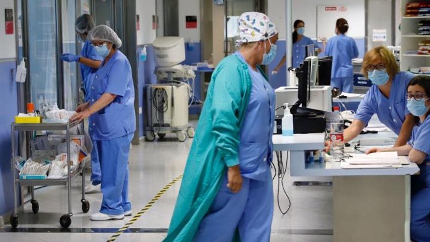 Siguen subiendo los ingresos hospitalarios en la Región en un día con 365 casos detectados
