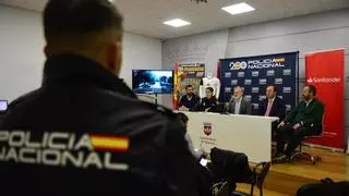 La Policía Nacional anima a correr en Plasencia por el autismo