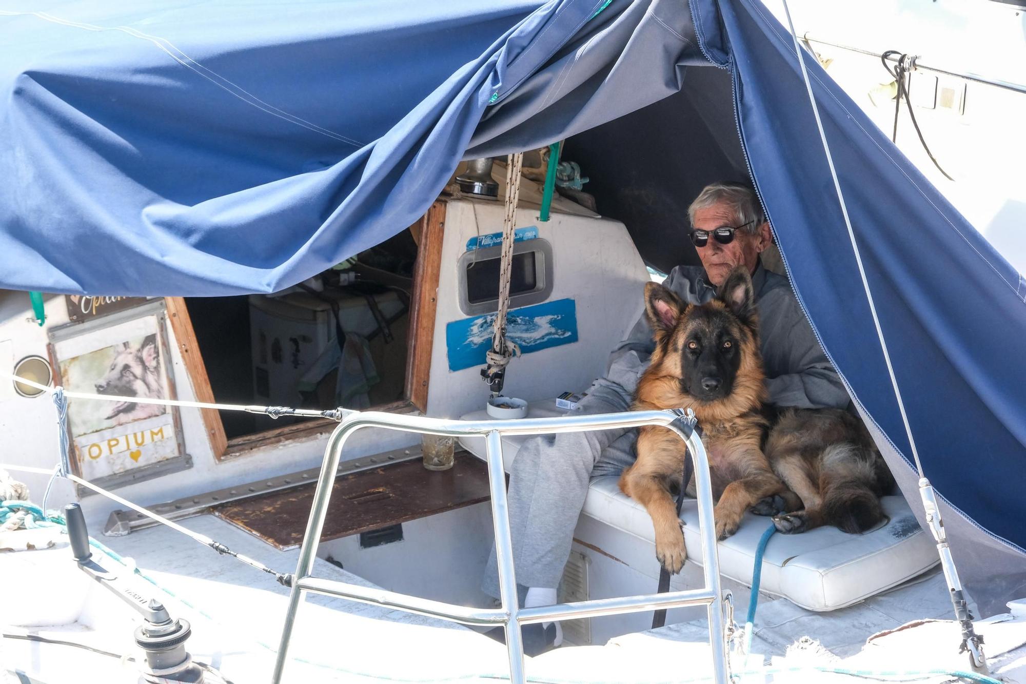 Así es vivir en un barco: la vida en el mar en la costa de Alicante se afianza como una opción de estilo de vida en alza