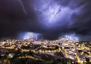 La noche en la que el cielo ‘explotó’: así fue la intensa tormenta eléctrica que sacudió Toledo