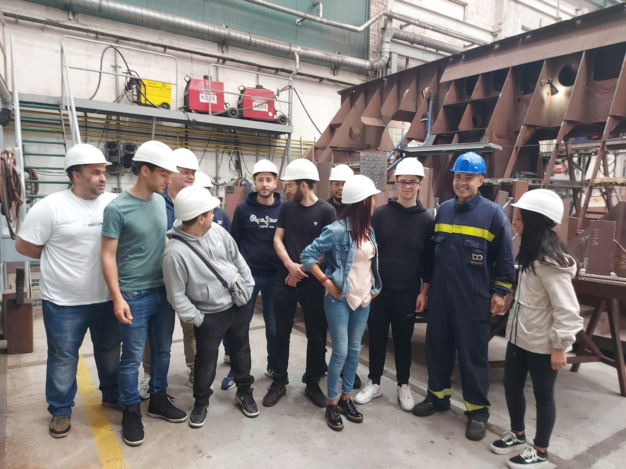 En imágenes: Así fue la entrega de títulos del curso de formación a la carta del Sepepa para Gondán