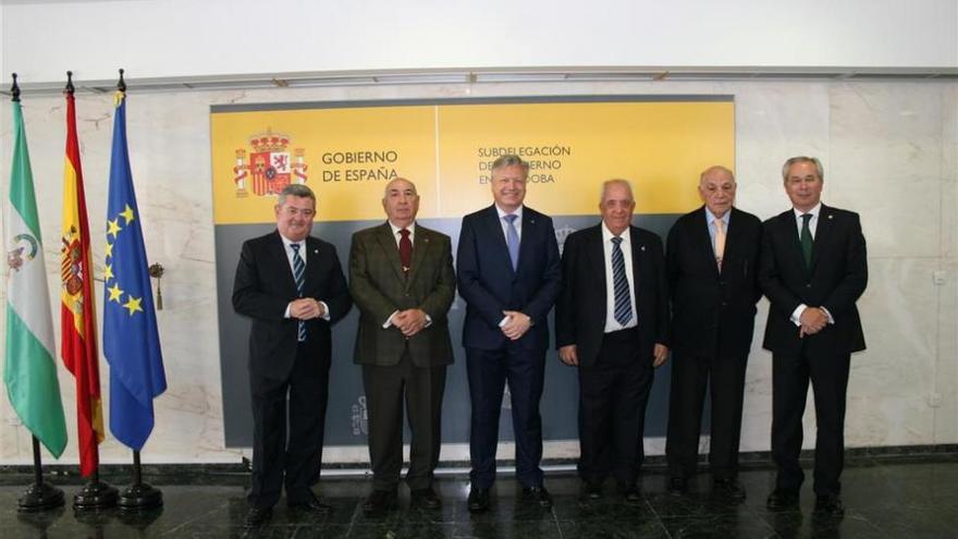 Reunión de todos los gobernadores civiles y subdelegados de Córdoba desde 1977