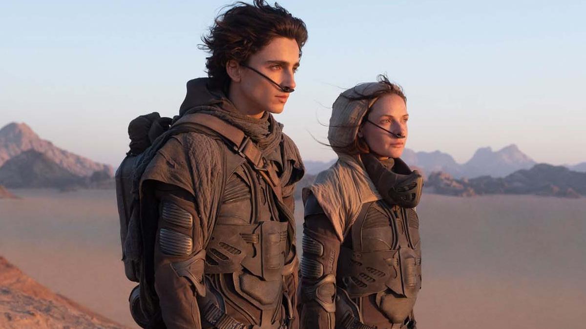 Timothée Chalamet y Rebecca Ferguson en Dune