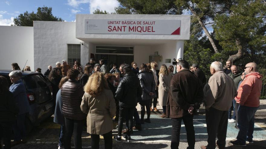 Pacientes en un acto en la unidad básica de salud de Sant Miquel. | VICENT MARÍ