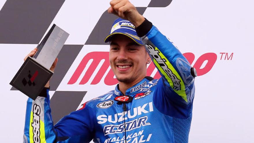 Viñales se estrena en lo alto del podio