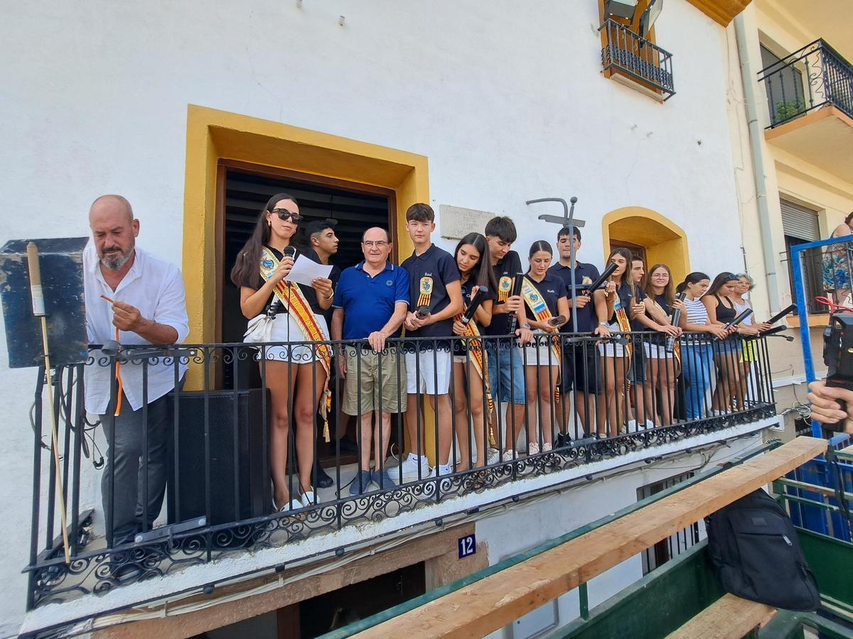Galería de fotos del chupinazo de las fiestas de les Useres
