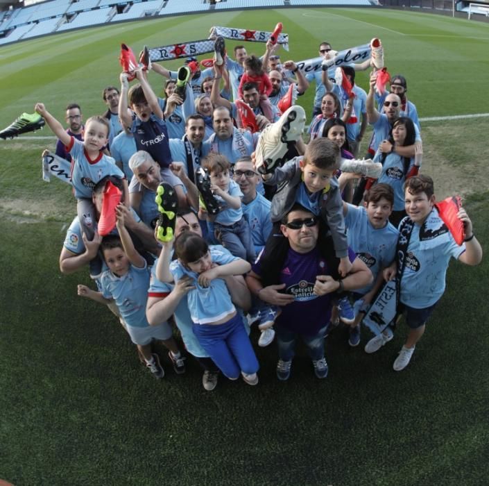 La afición del Celta se calza las botas del jugador número doce
