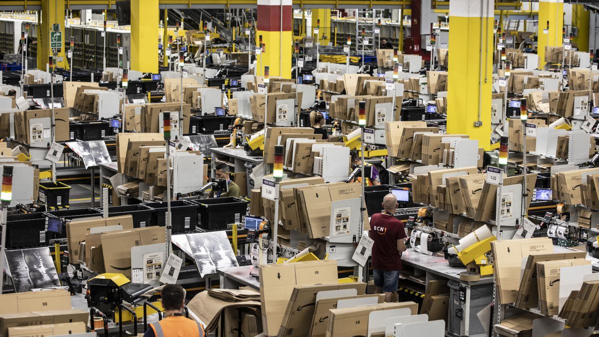 Un centro logístico de Amazon en El Prat de Llobregat (Barcelona).