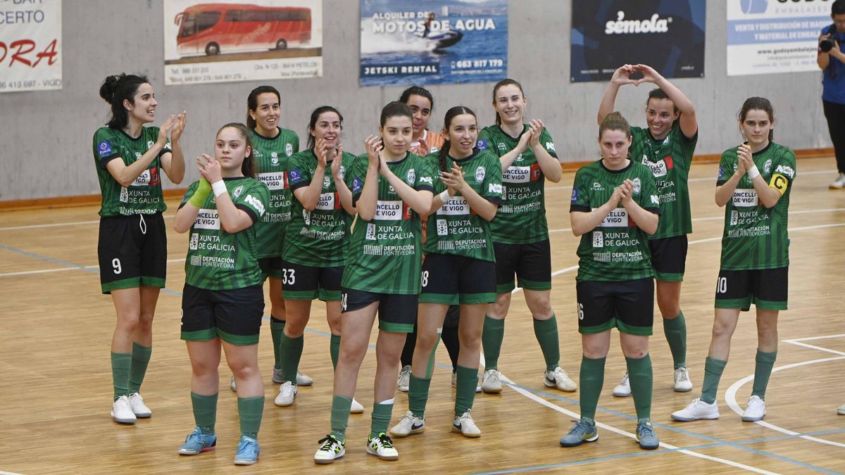 La plantilla del Bembrive, tras ganar la fase regular en su grupo