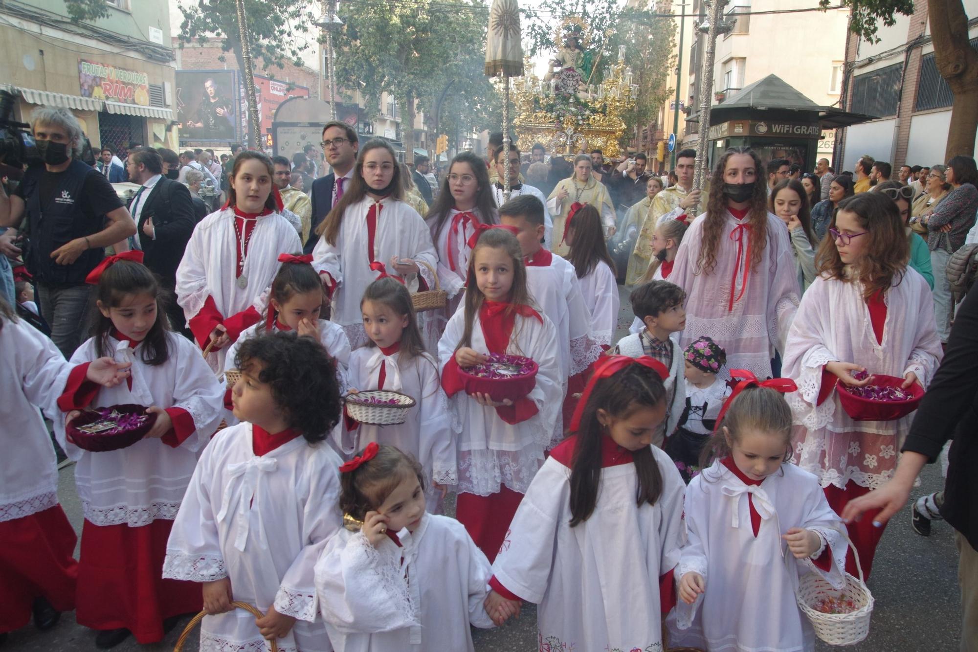 Procesión de alabanza de la Divina Pastora por las calles de Capuchinos