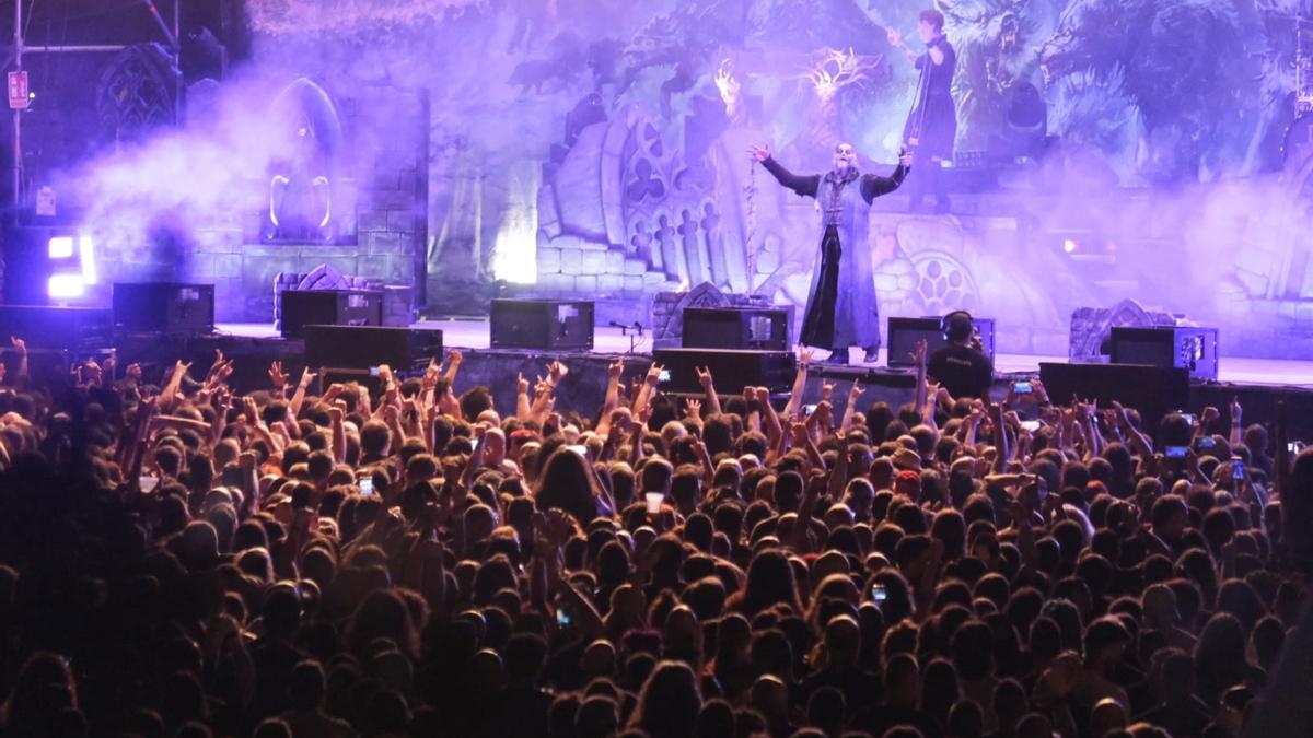  Powerwolf se ganó al público desde el minuto uno.