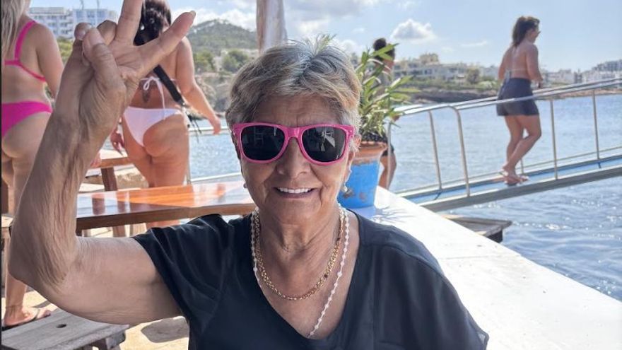 Nélida cumple su sueño de conocer Ibiza y &quot;darlo todo&quot; en una discoteca a sus 84 años