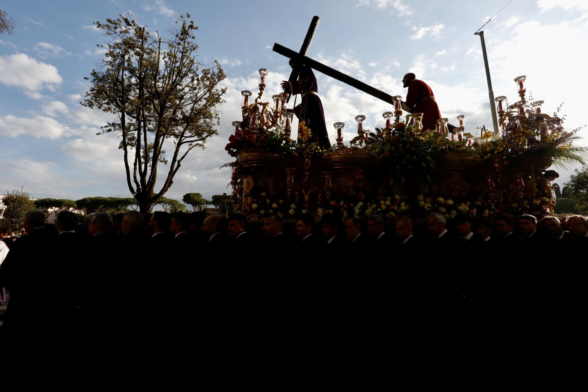 Salida procesional de varias cofradías de León, Portugal, Francia e Italia, durante el Jubileo 2025 en Roma