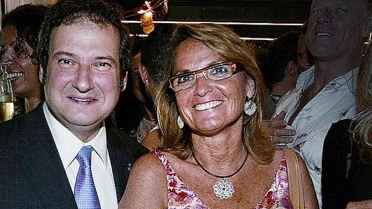 Hereu y Helena Rakosnik, esposa del 'president' Artur Mas.