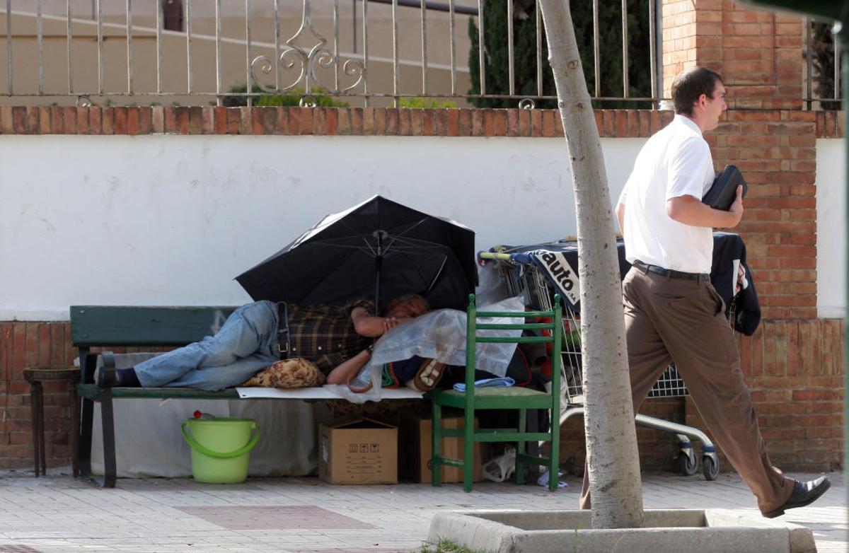 Imagen de una persona sin hogar. En Málaga hay actualmente 83 sin techo.