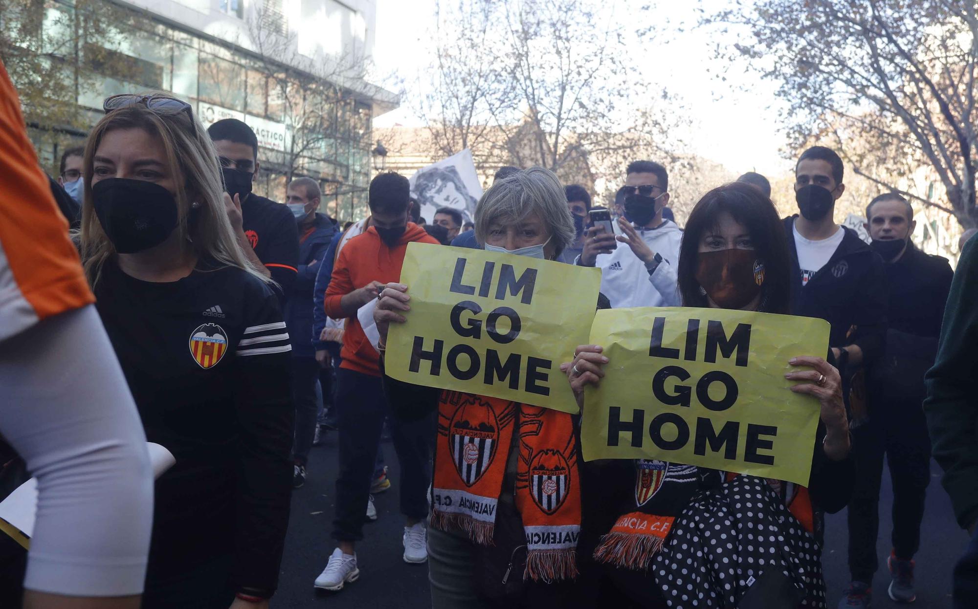 La manifestación valencianista contra Peter Lim (segunda parte)