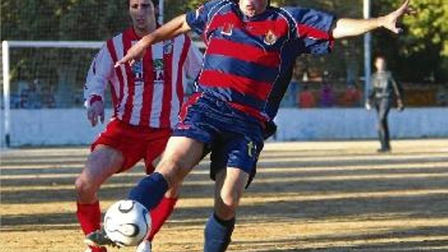 El Llagostera llueix el disseny que adoptarà el Barça des de fa 8 anys