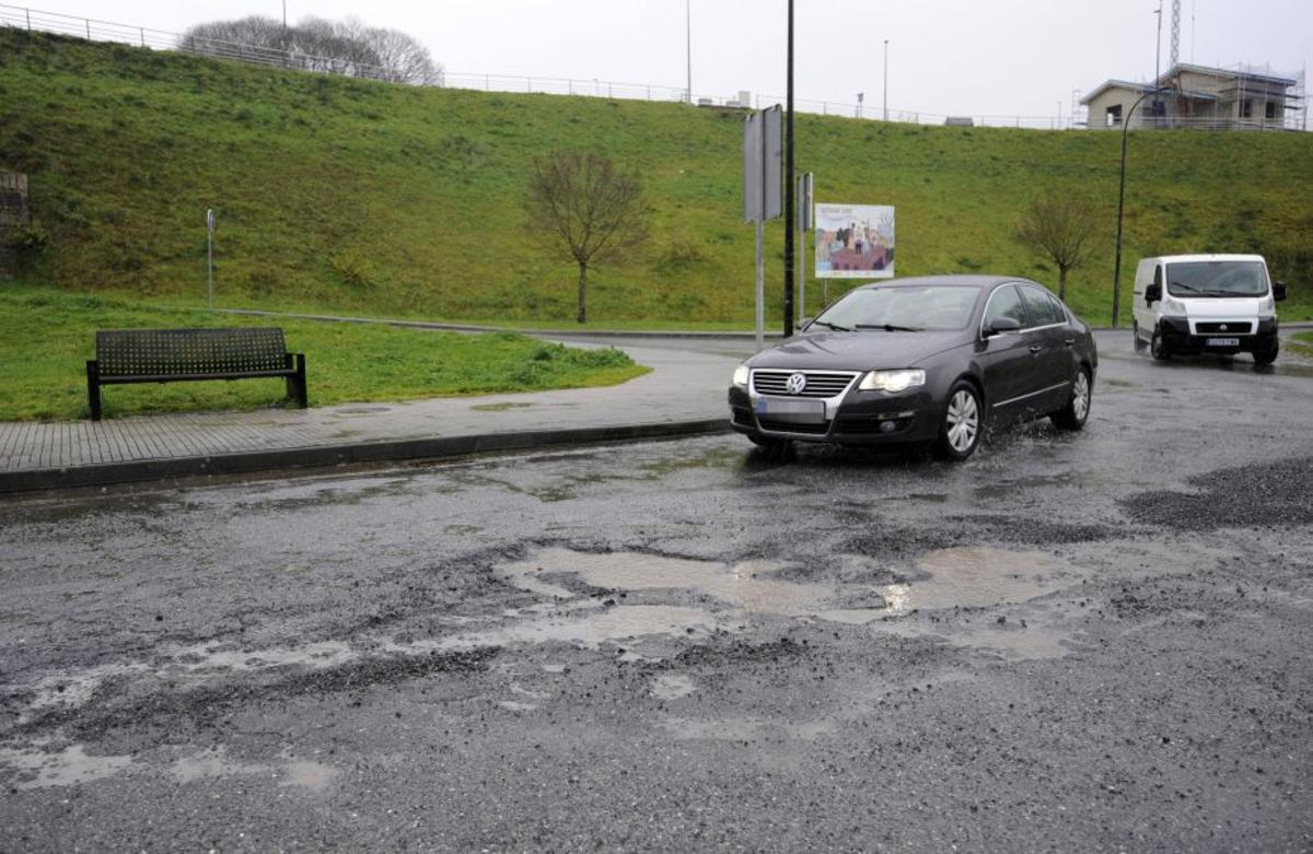 Baches y firme levantado en Lalín de Arriba.