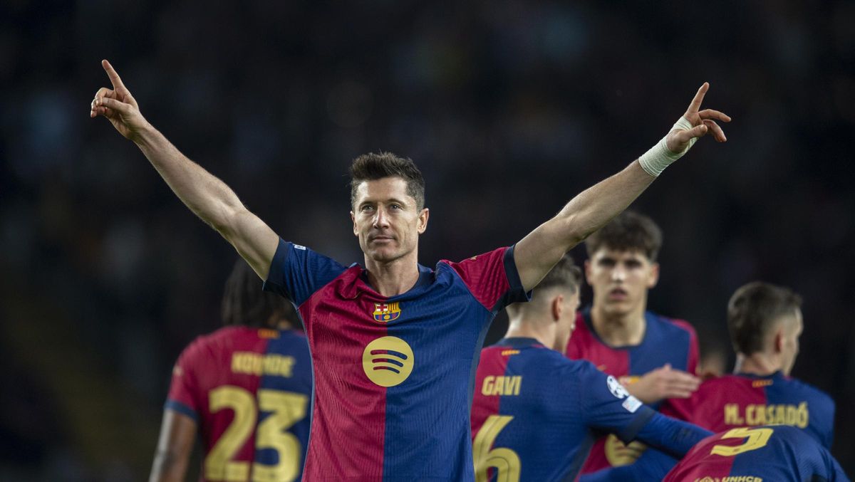 Robert Lewandowski celebra uno de sus goles
