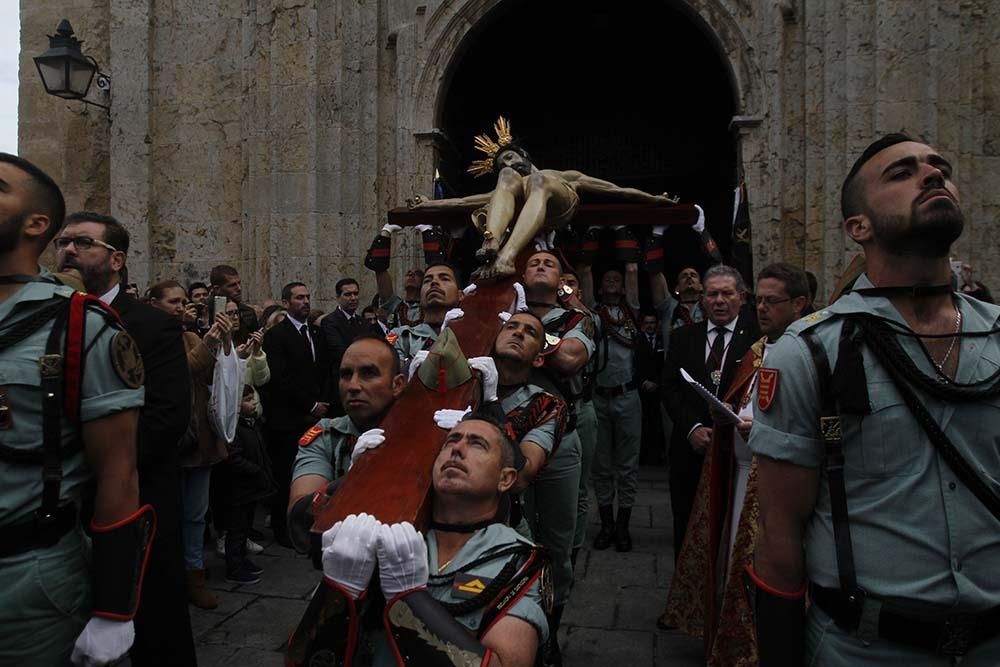 La Legión en el Vía Crucis de la Caridad