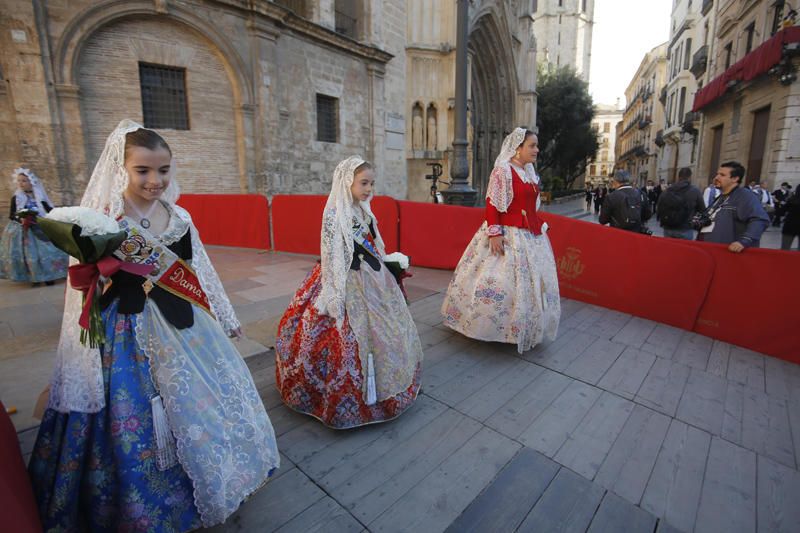 Comisiones falleras que han desfilado hasta las 18:00 horas.