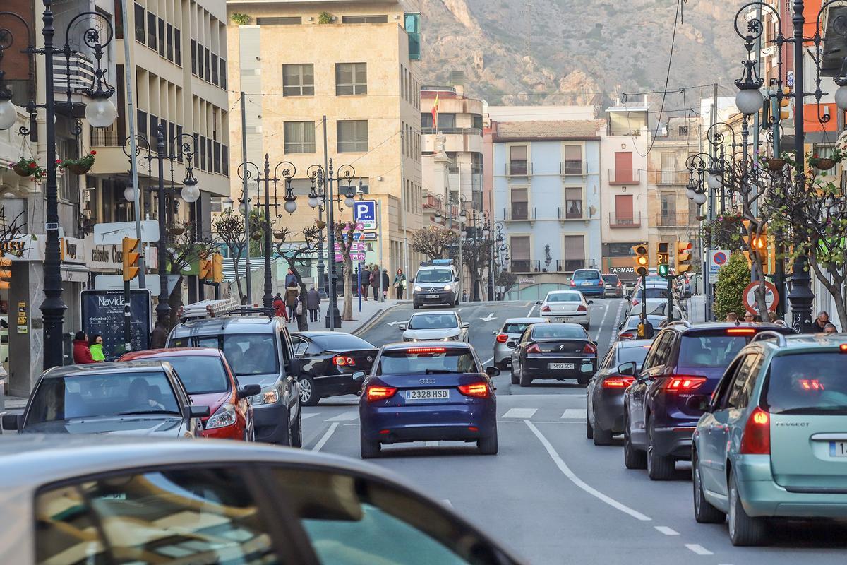El 45% de los desplazamientos en Orihuela se realiza en vehículo privado