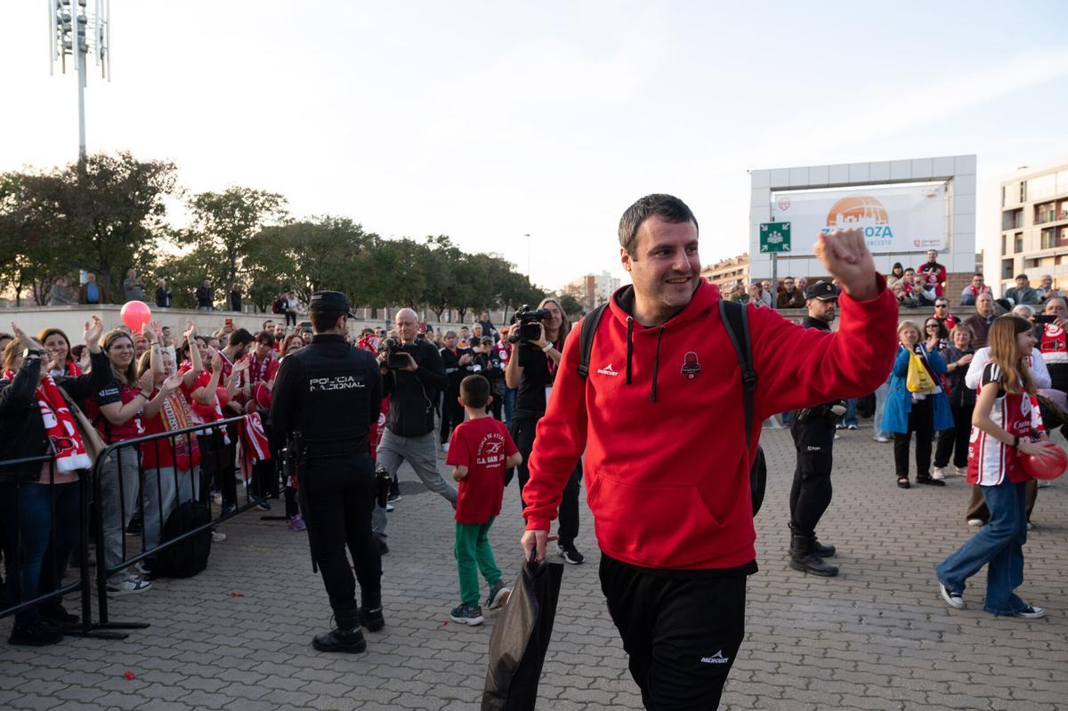 CASADEMONT RECIBIMIENTO JUGADORAS FELIPE USK PRAGA FEBRERO 2026