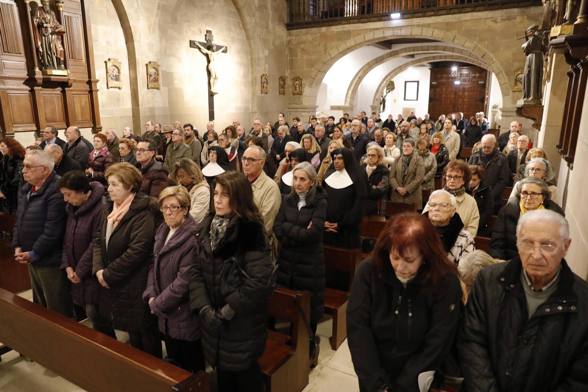 EN IMÁGENES: así despidió Avilés a Fernando Álvarez Balbuena