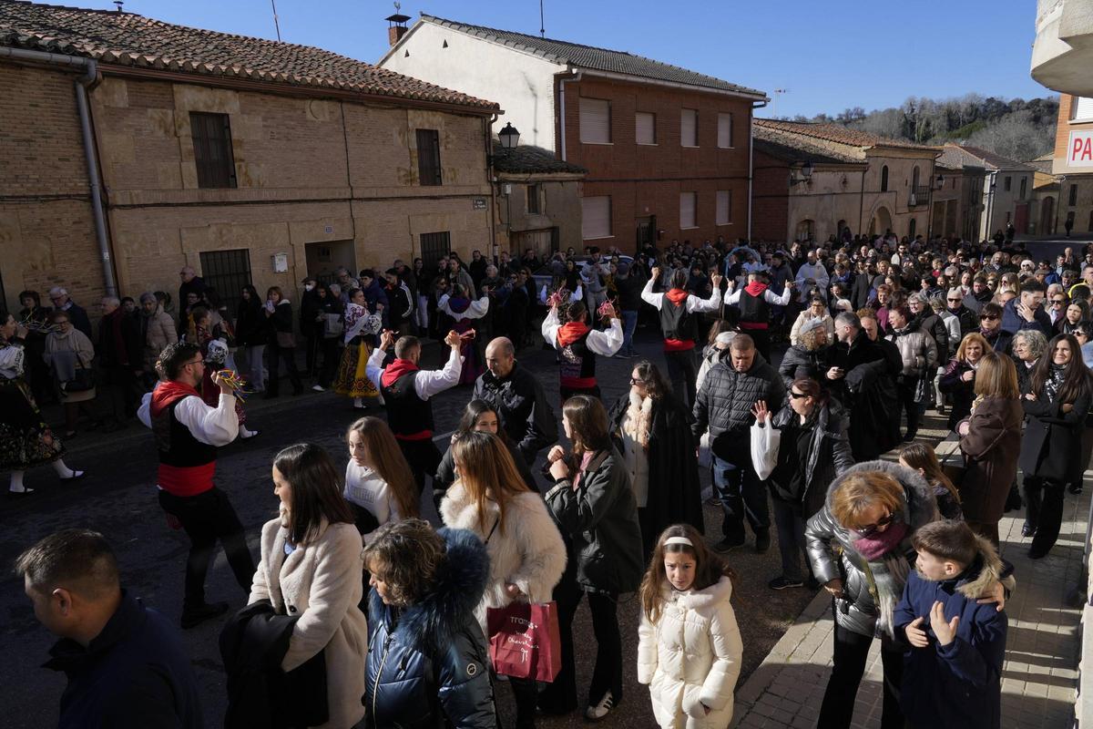 GALERÍA | Baile del Niño en Venialbo 2025