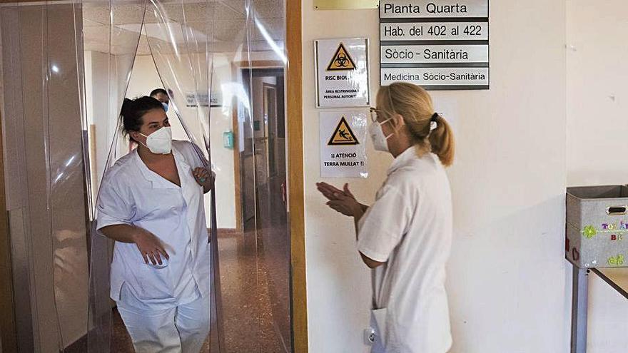 Les vacunes ja s&#039;han administrat al personal de l&#039;hospital