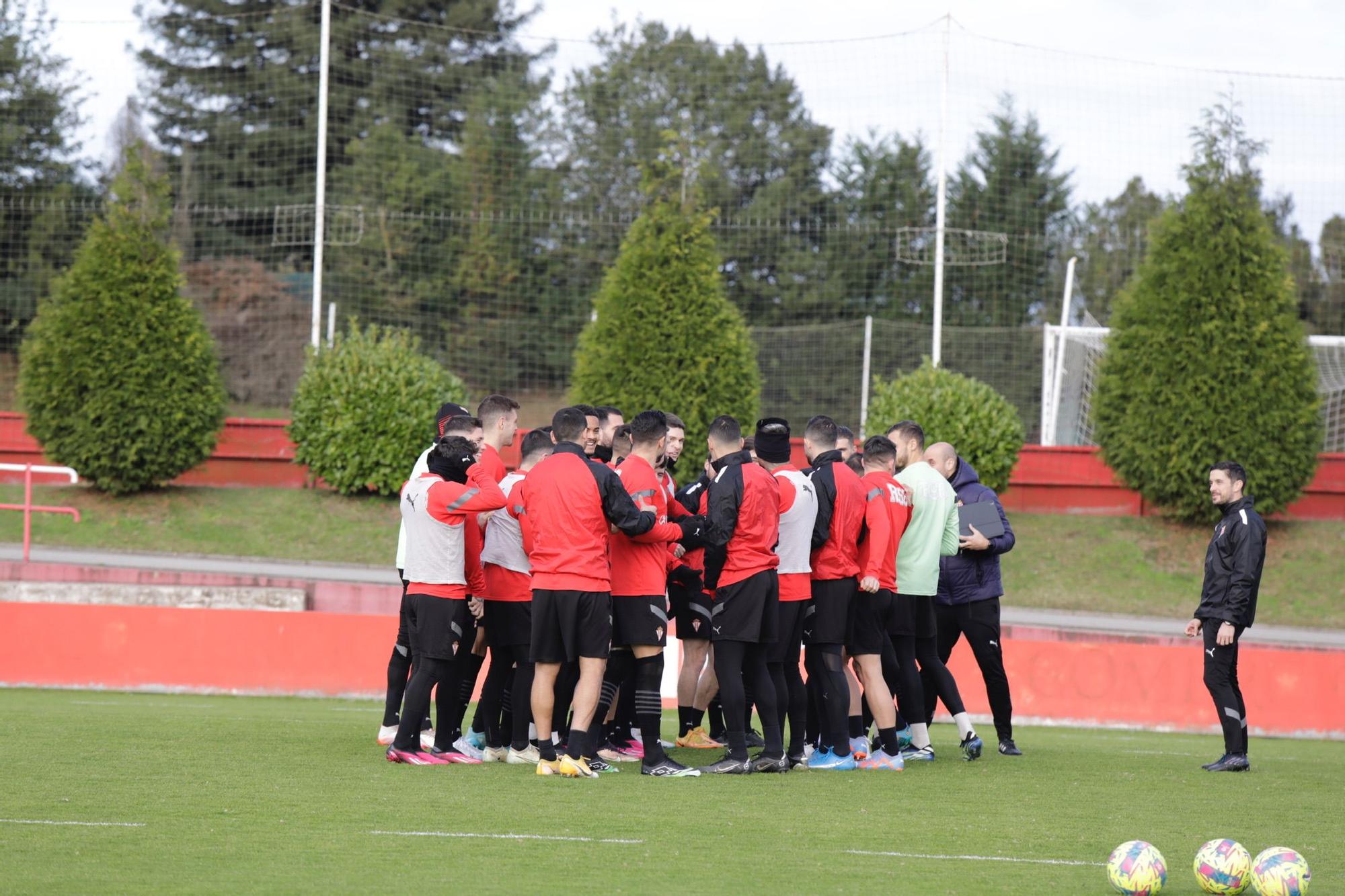 EN IMÁGENES: Primer entrenamientos del Sporting tras el cierre del mercado de fichajes de invierno