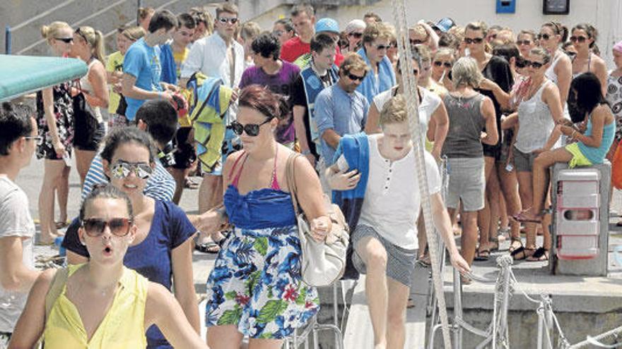 Las fiestas organizadas en barcos se han puesto de moda en Balears.