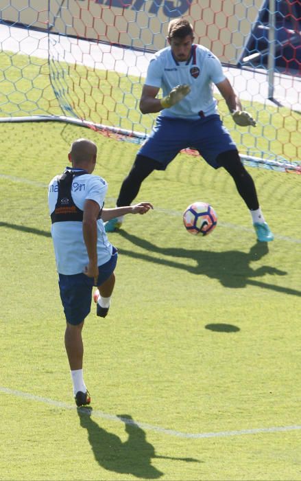 Las mejores imágenes del entrenamiento del Levante UD