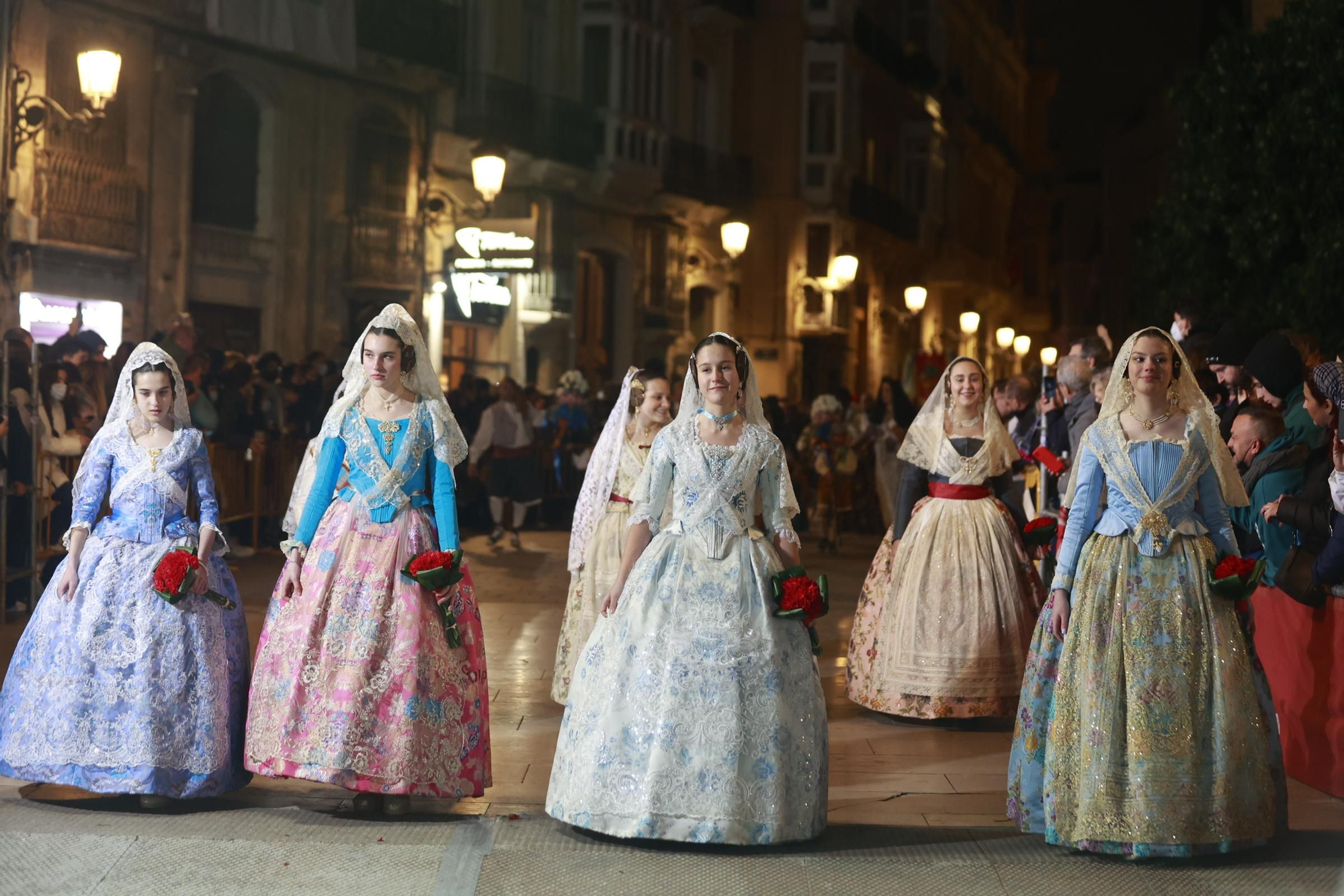 Búscate en la Ofrenda por la calle Quart (entre 20.00 y 21.00 horas)