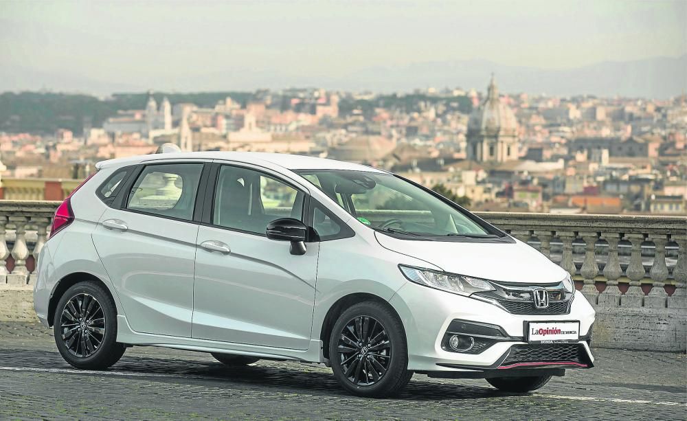 Honda Jazz 1.5 i-VTEC dynamic, pequeño y práctico deportivo