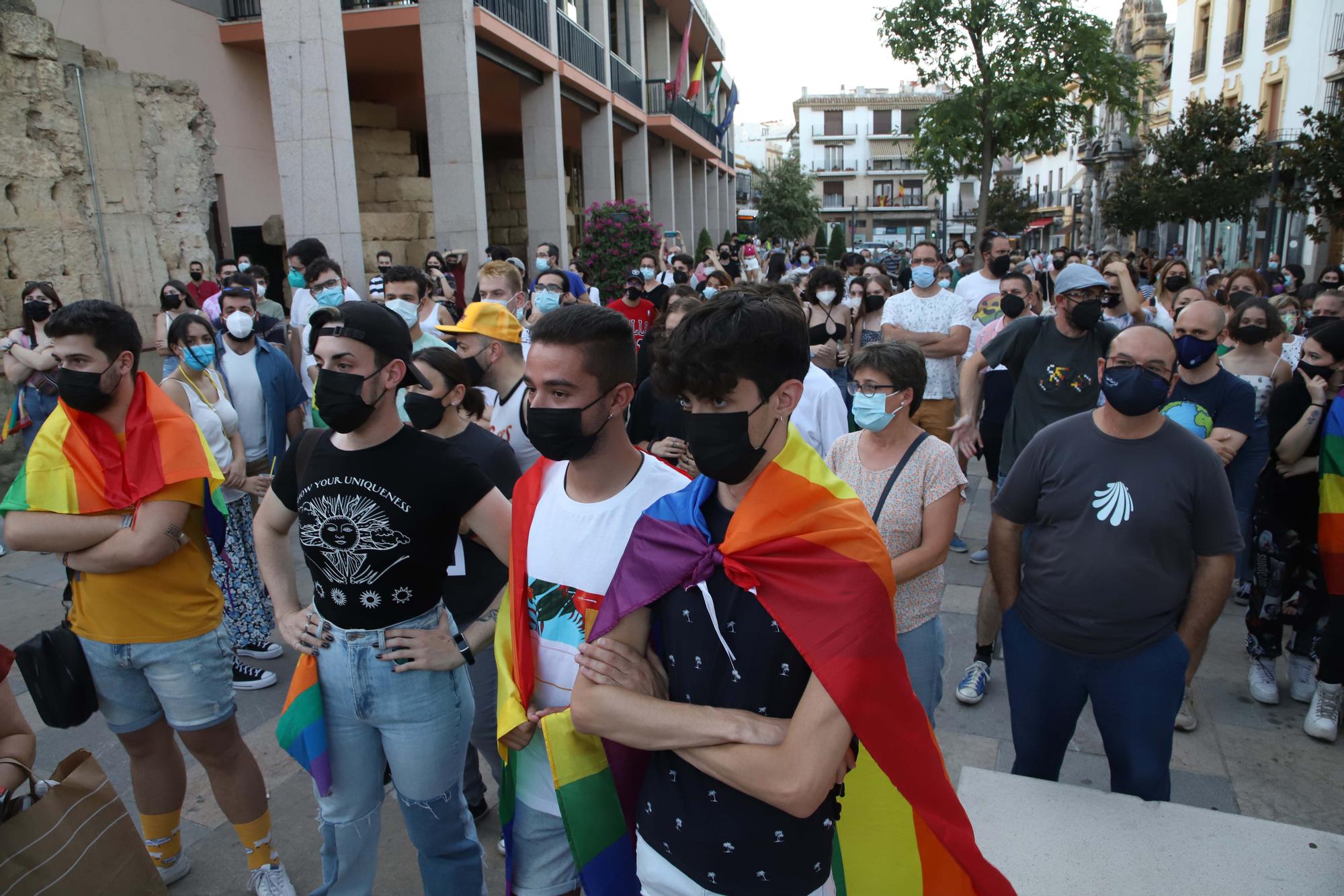 Cientos de personas exigen en Córdoba "justicia" por el asesinato de Samuel Luiz