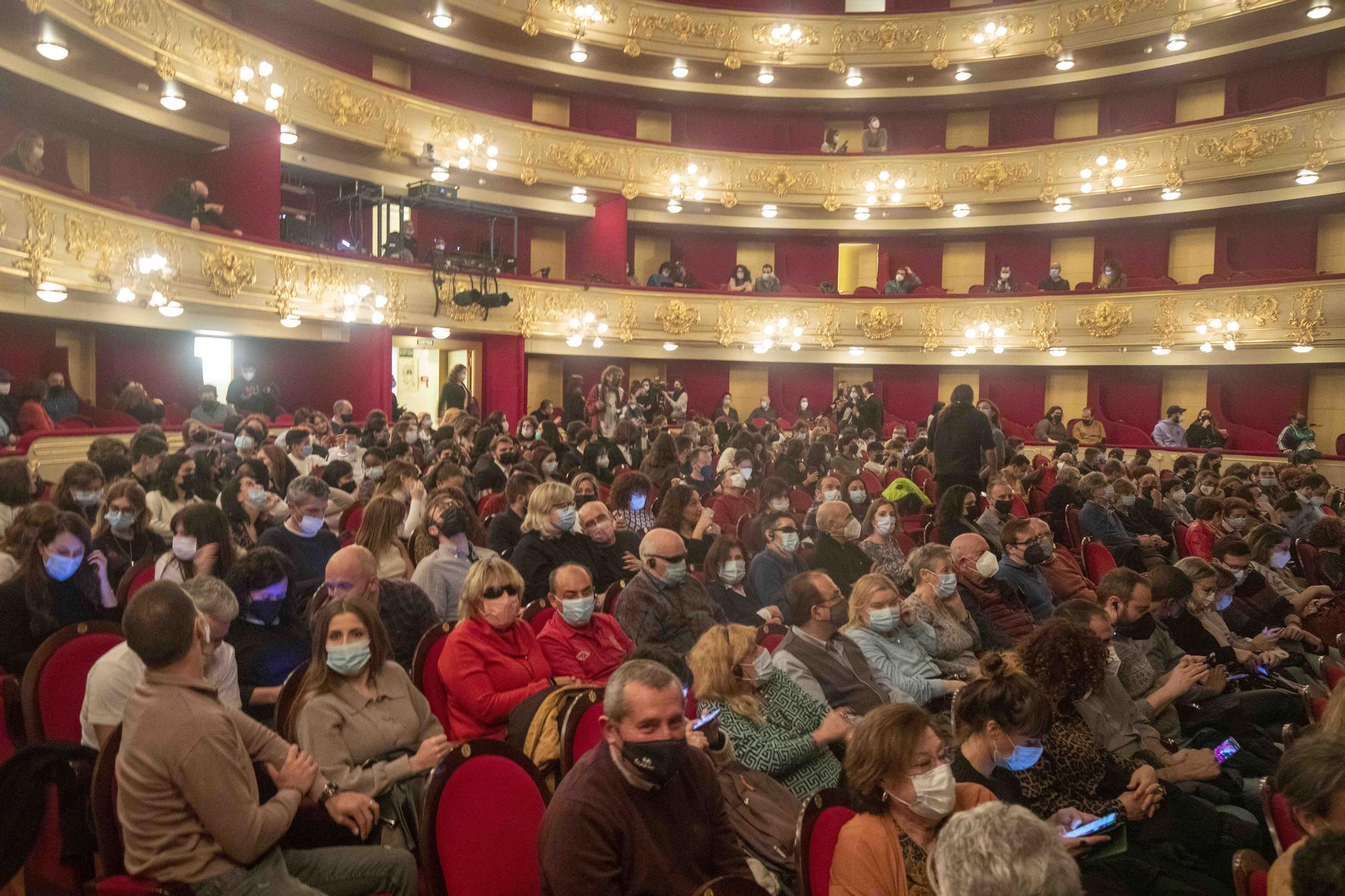 Caterina Alorda pronuncia el manifiesto del Día Mundial del Teatro
